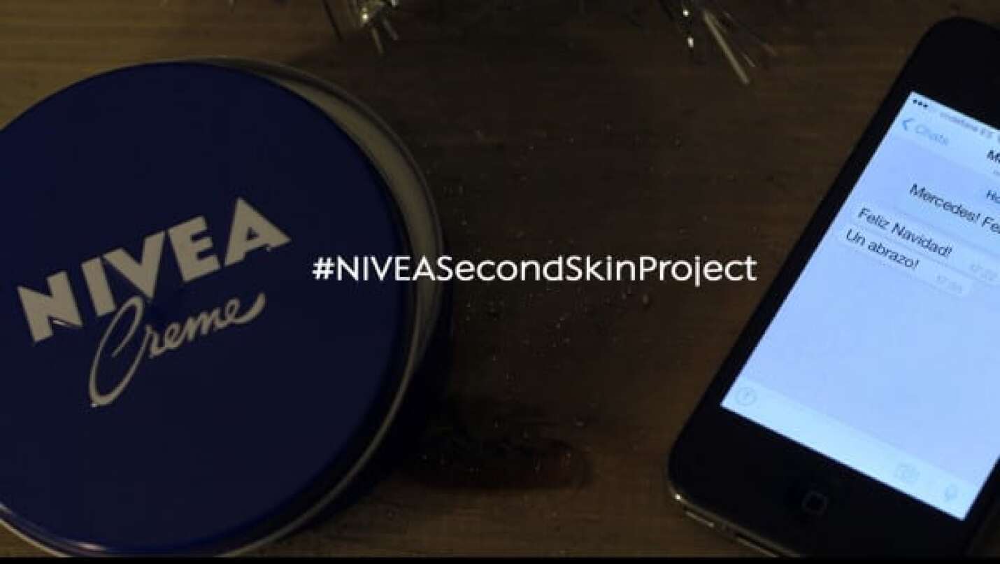 Nivea y el abrazo virtual Second Skin Project
