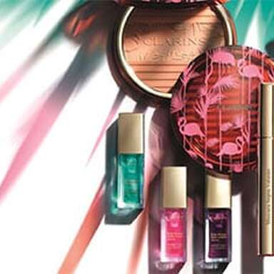 ¡Sonríe y lee...! Aquí tienes tu maquillaje Clarins